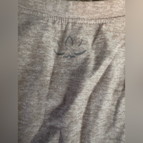 BEYOND YOGA Muscle Tank Top Womens All For Ties Knotted Taupe Tan Sand - Picture 4 of 4